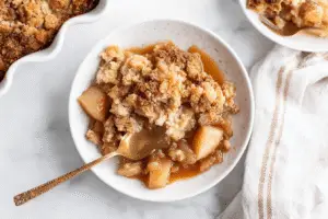 Crock Pot Apple Dump Cake