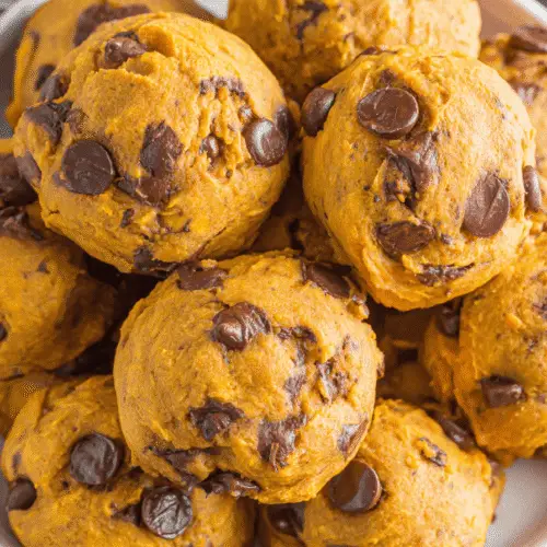 Soft-Baked Pumpkin Chocolate Chip Cookies Recipe