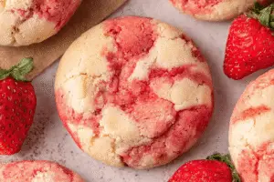 Strawberry Cheesecake Cookies