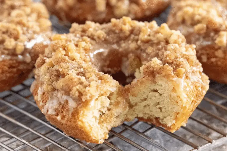 Easy Baked Apple Crumb Donuts Recipe