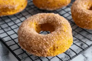 Pumpkin Spice Donuts