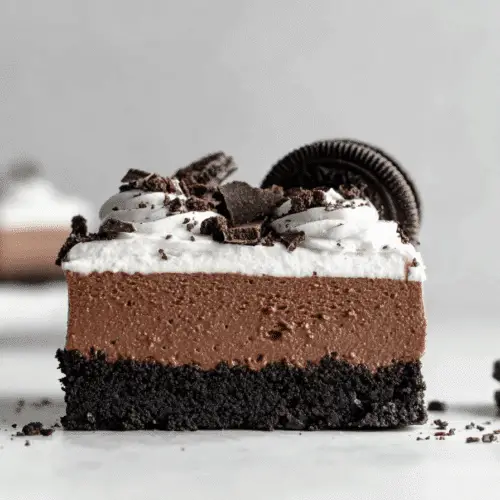 Easy Chocolate Cream Pie Bars Recipe