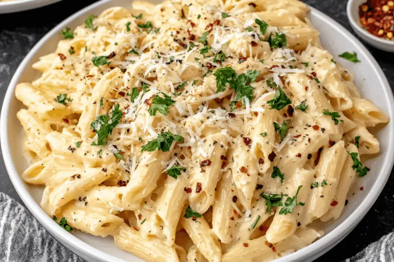 One Pot Creamy Garlic Pasta Recipe