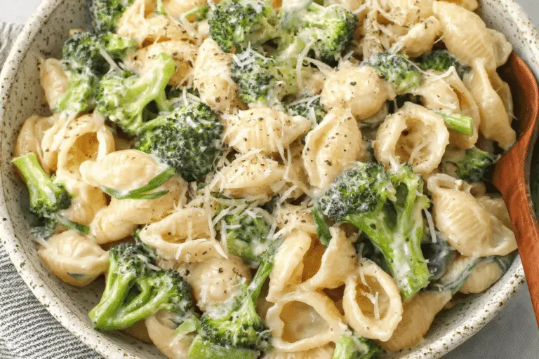 Creamy Garlic Pasta with Broccoli Recipe