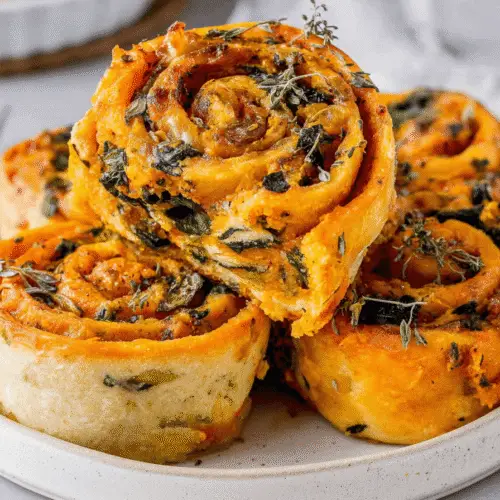 Vegan Caramelized Onion & Spinach Pizza Rolls Recipe