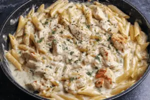 Creamy Chicken Alfredo Pasta