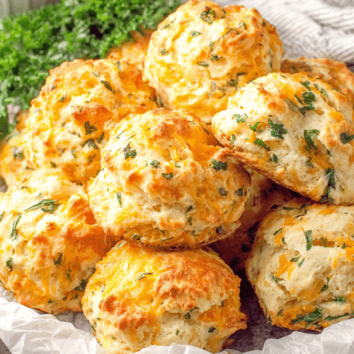 Copycat Red Lobster Cheddar Bay Biscuits Recipe